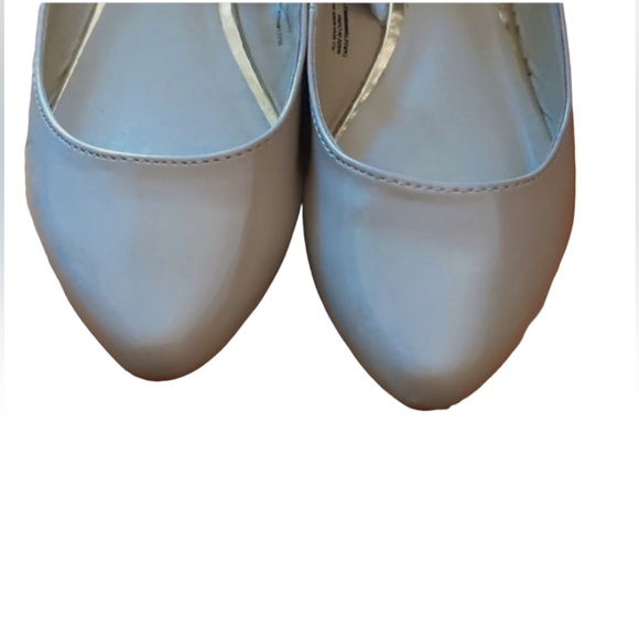 Mossimo, Nude Patent flats with gold studs at the back size 5 1/2 - Picture 5 of 10
